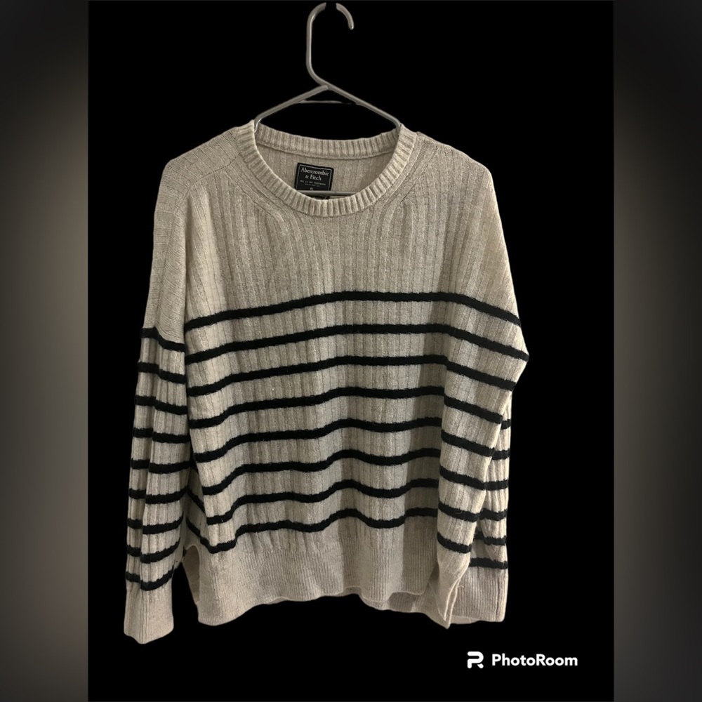 Abercrombie & Fitch Cream and Black Striped Sweatshirt